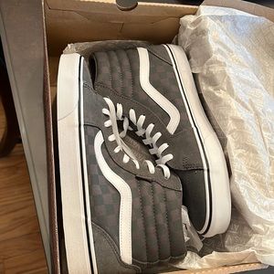 Vans men’s sneakers new never worn